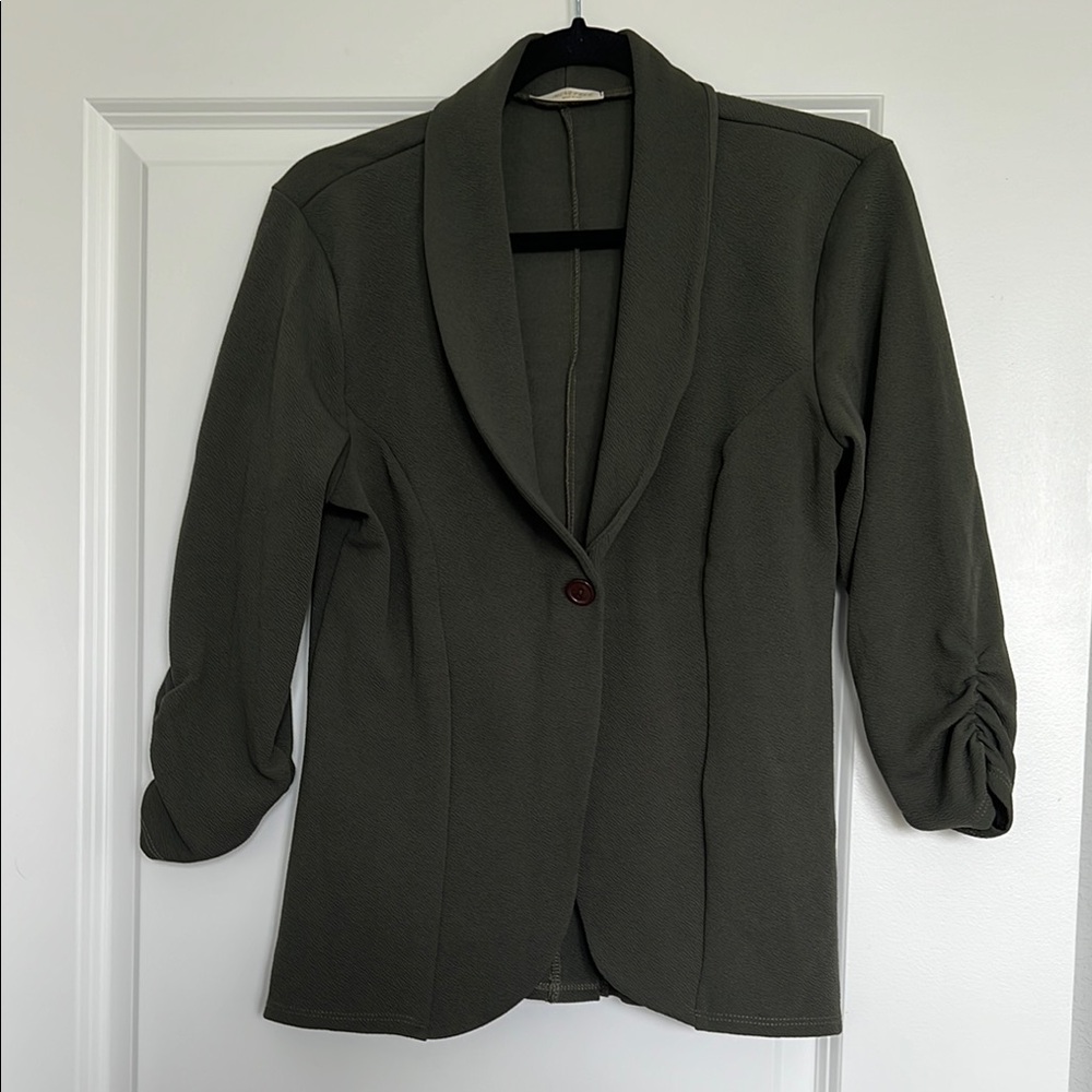 Olive Green Blazer with Ruched Sleeves and Classic Lapel